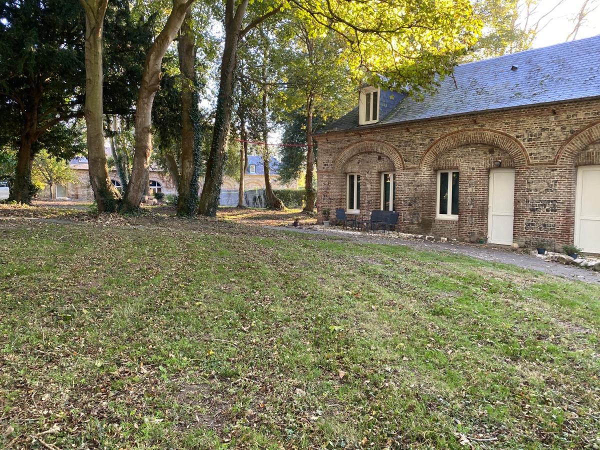Les Gites Du Chateau Du Cedre Manneville-ès-Plains Eksteriør bilde